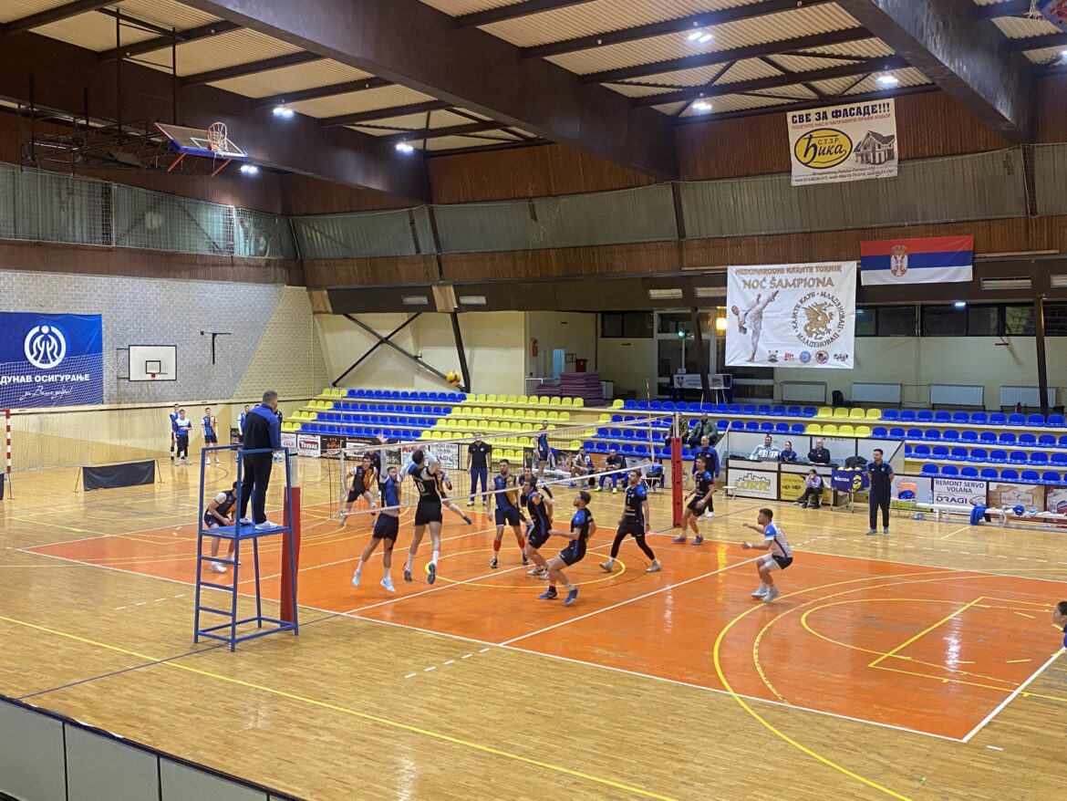 Mladenovčani poklekli u završnici: OK Mladenovac – Spartak (Ljig) 2:3