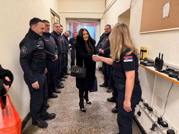 Predsednica GO Mladenovac, Suzana Vasić obišla dežurne službe