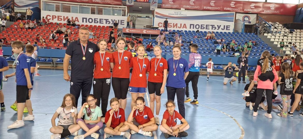 Rukomet: Završena sezona i najava letnje  besplatne škole rukometa